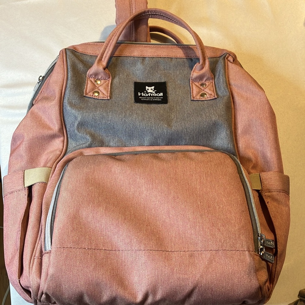 Hafmall Brown & Gray backpack diaper bag. Very Good to Excellent Condition.